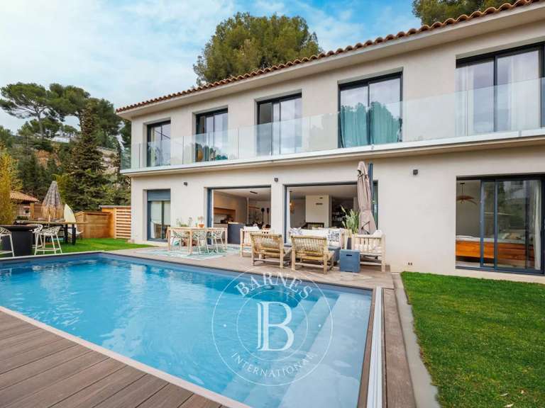 Villa Cassis - 6 bedrooms - 190m²