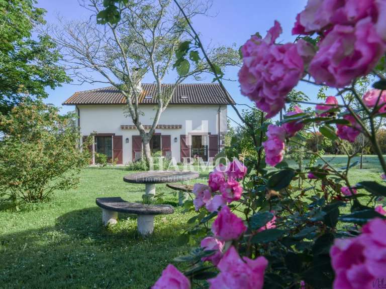 Propriété Castagnède - 5 chambres - 260m²