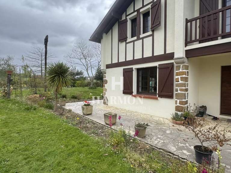 Propriété Castagnède - 5 chambres - 260m²