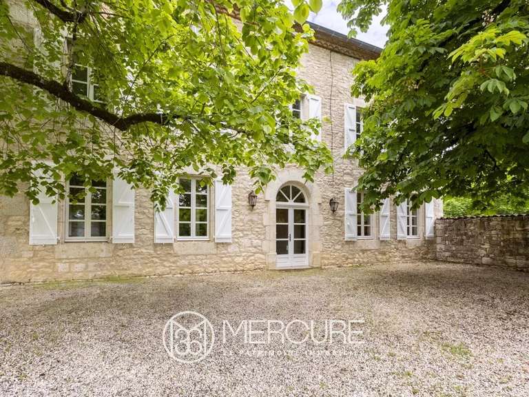 Maison Castanet - 5 chambres - 378m²