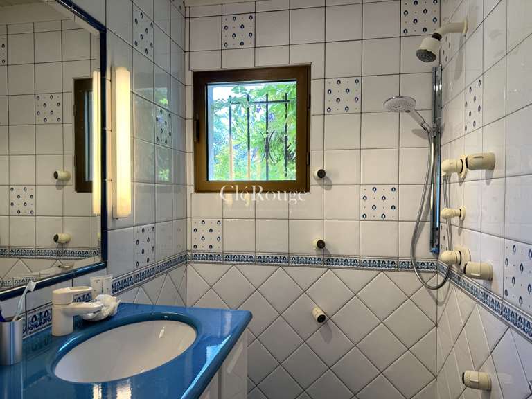 House Casteljaloux - 3 bedrooms - 270m²