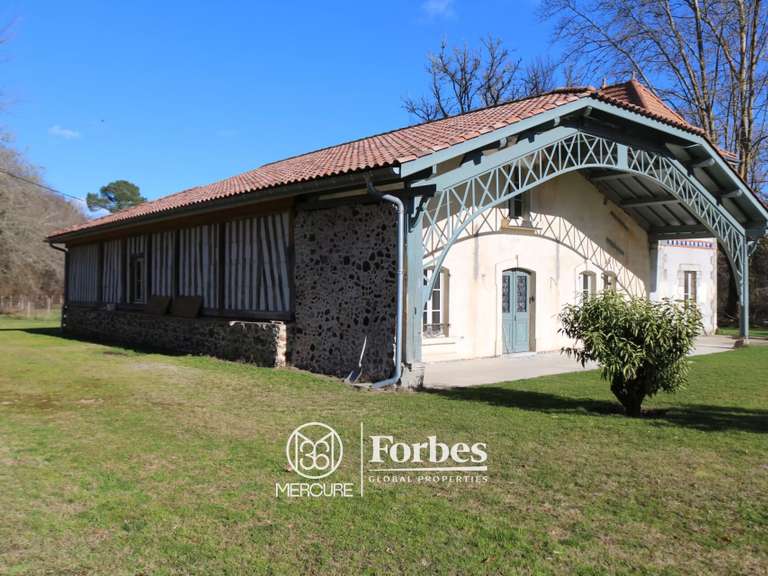 Propriété Casteljaloux - 8 chambres - 480m²