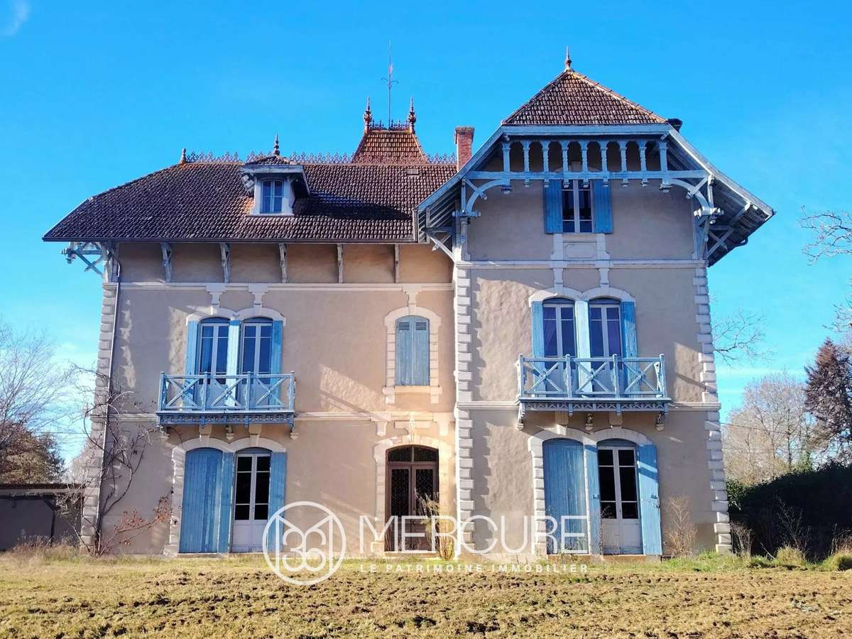 Propriété Castelnau d'Auzan Labarrère