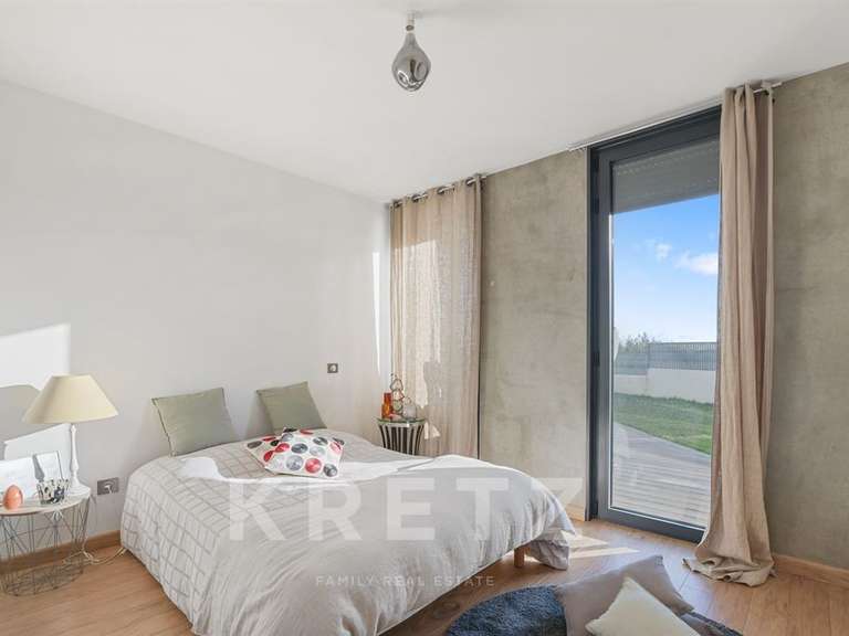 Maison Castelnau-d'Estrétefonds - 4 chambres - 205m²
