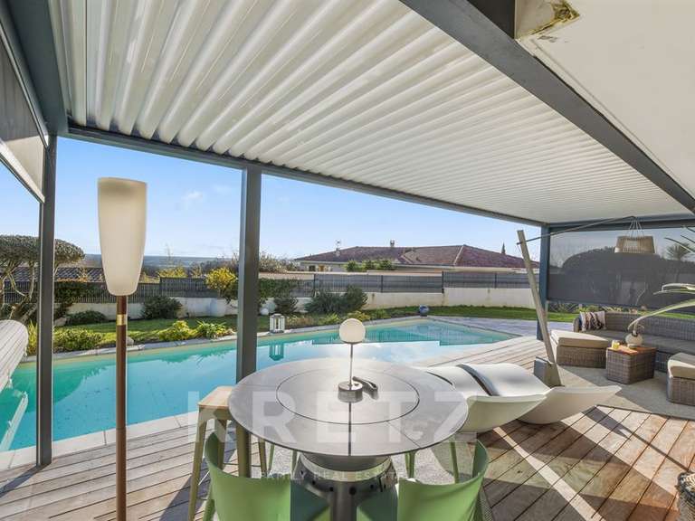 Maison Castelnau-d'Estrétefonds - 4 chambres - 205m²