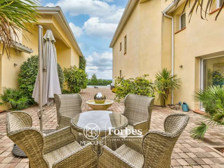 Villa Castelnau-d'Estrétefonds - 4 chambres - 405m²