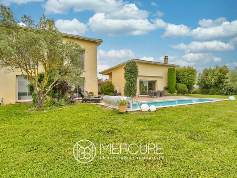 Villa Castelnau-d'Estrétefonds - 4 bedrooms - 405m²