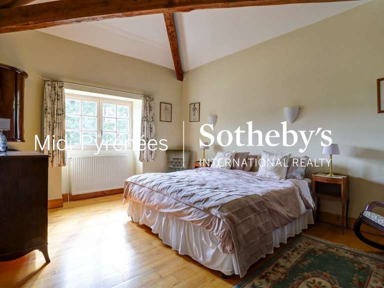 Maison Castelnau-de-Montmiral - 5 chambres - 288m²