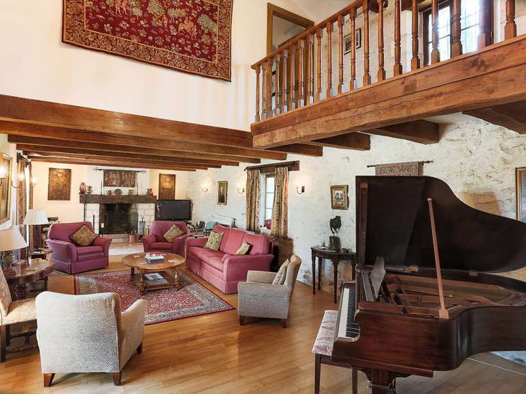 Maison Castelnau-de-Montmiral - 6 chambres - 409m²