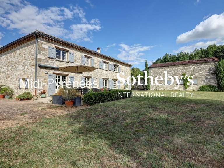 Maison Castelnau-de-Montmiral - 5 chambres - 270m²