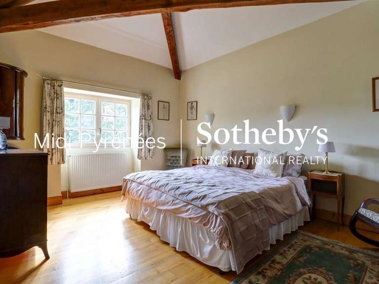 Maison Castelnau-de-Montmiral - 5 chambres - 270m²