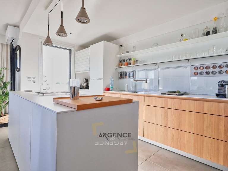Appartement Castelnau-le-Lez - 3 chambres - 120m²