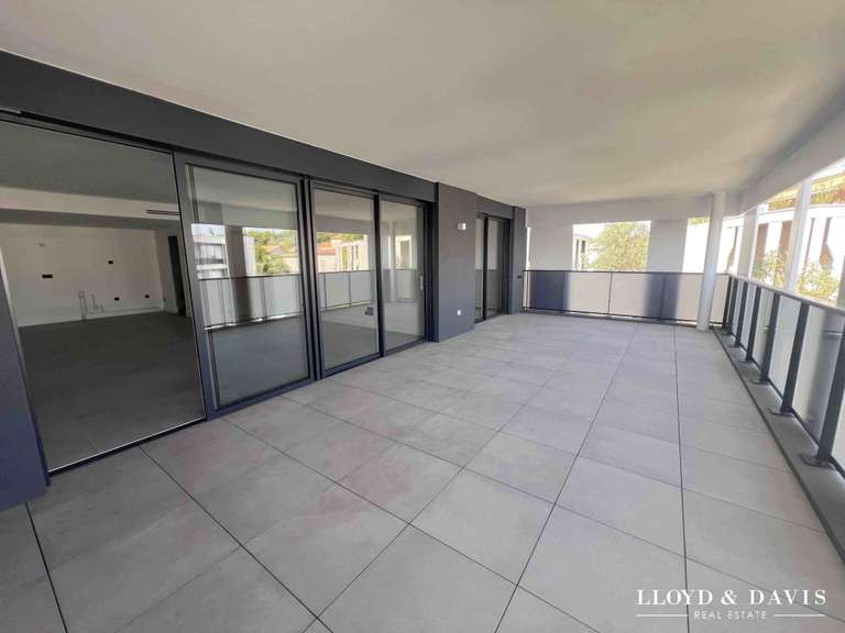Appartement Castelnau-le-Lez - 2 chambres - 93m²