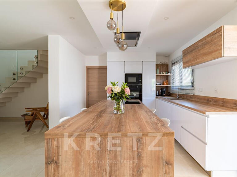 Maison Castelnau-le-Lez - 4 chambres - 135m²