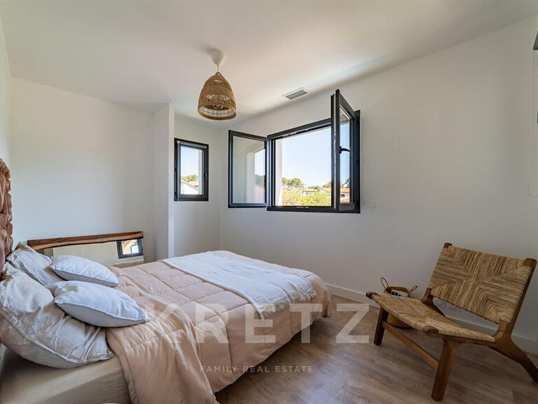 Maison Castelnau-le-Lez - 4 chambres - 135m²