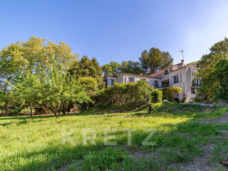 Maison Castelnau-le-Lez - 6 chambres - 359m²