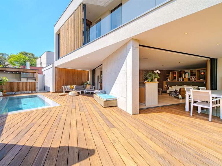 Maison Castelnau-le-Lez - 5 chambres - 313m²