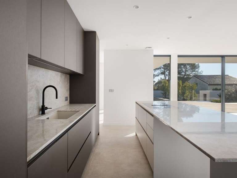 House Castelnau-le-Lez - 4 bedrooms - 300m²