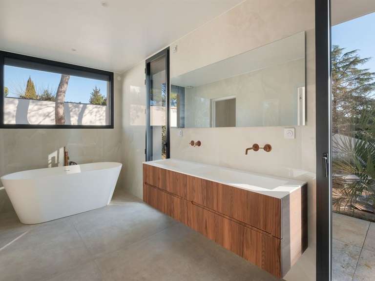 House Castelnau-le-Lez - 4 bedrooms - 300m²