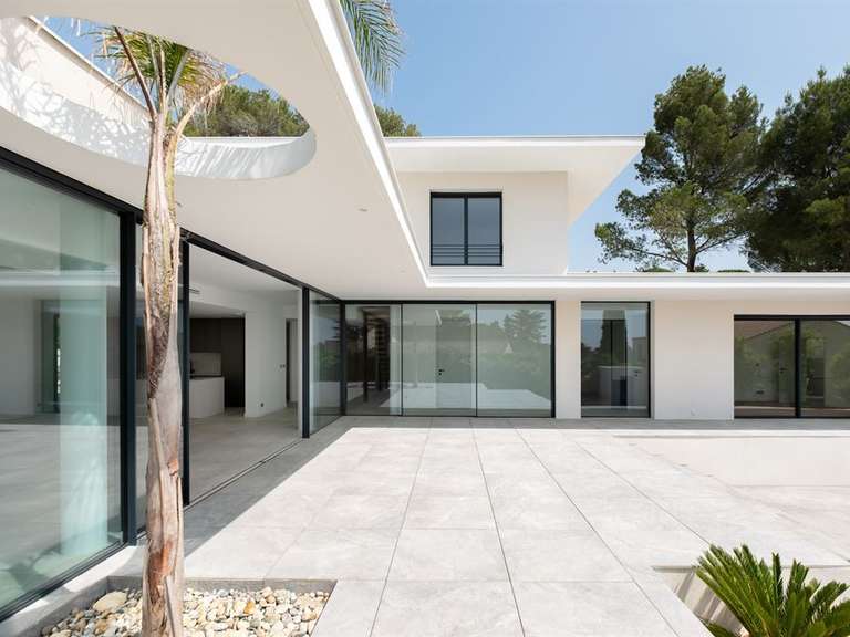 House Castelnau-le-Lez - 4 bedrooms - 300m²