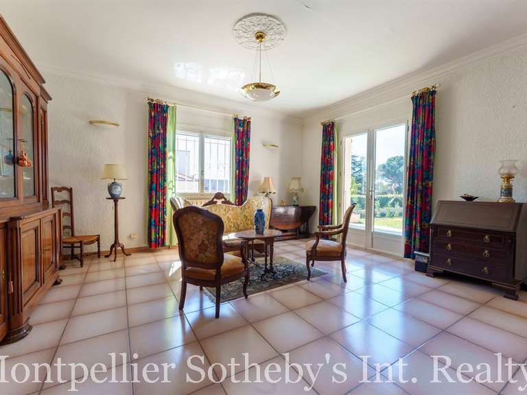 House Castelnau-le-Lez - 4 bedrooms - 255m²