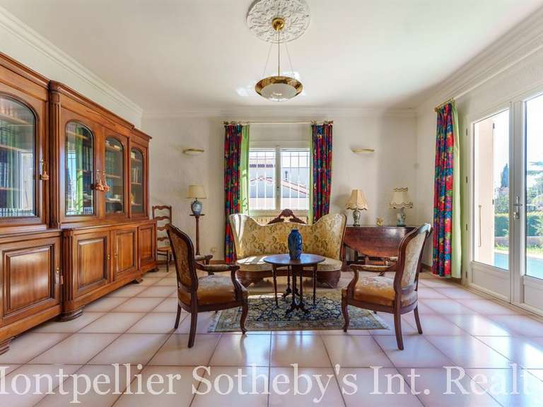 House Castelnau-le-Lez - 4 bedrooms - 255m²