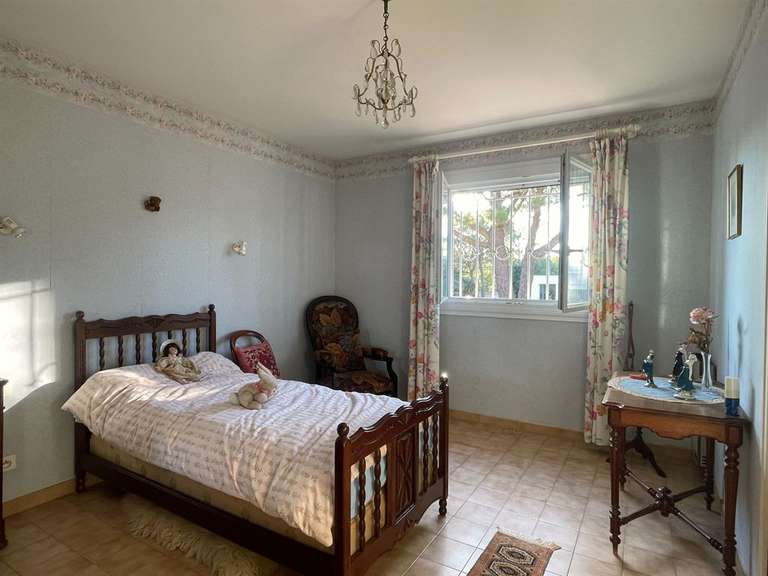 House Castelnau-le-Lez - 4 bedrooms - 245m²