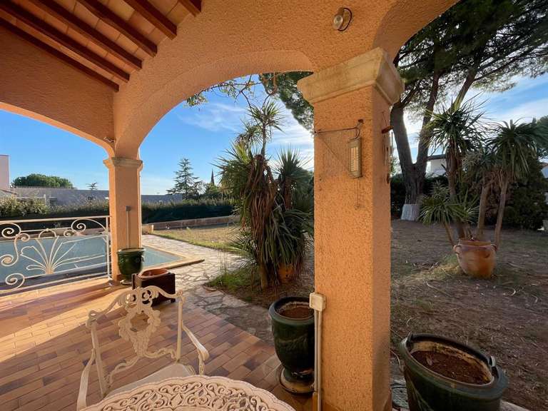 House Castelnau-le-Lez - 4 bedrooms - 245m²