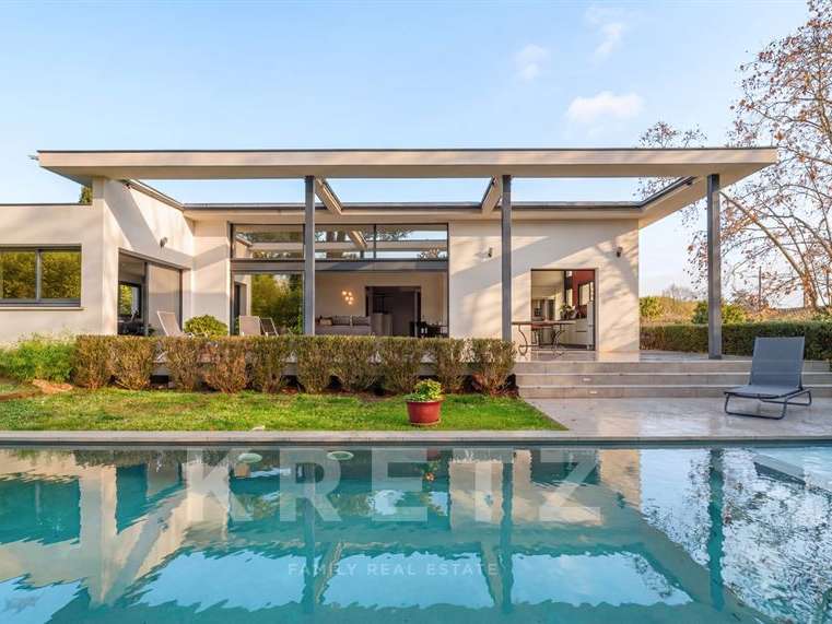 Maison Castelnau-le-Lez - 4 chambres - 215m²