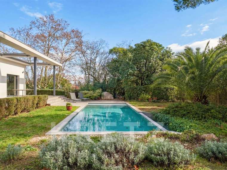 Maison Castelnau-le-Lez - 4 chambres - 215m²