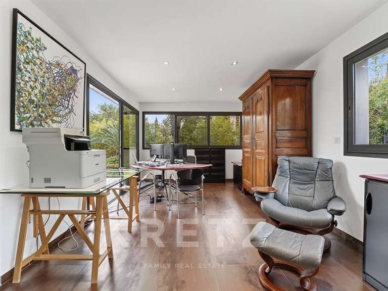 Maison Castelnau-le-Lez - 4 chambres - 215m²