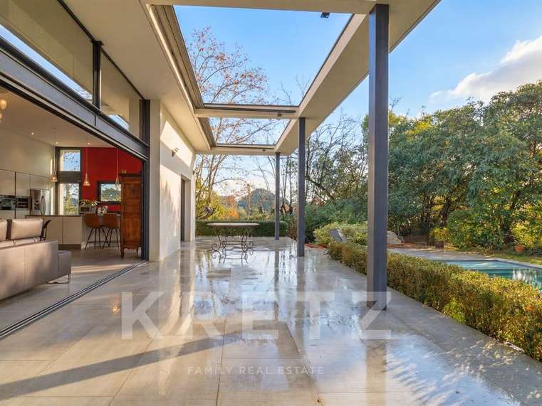 Maison Castelnau-le-Lez - 4 chambres - 215m²