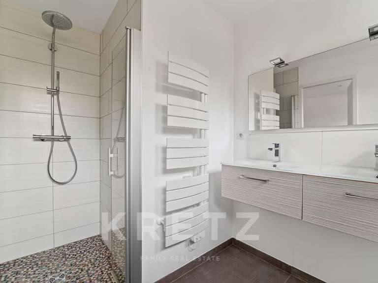 Maison Castelnau-le-Lez - 4 chambres - 215m²