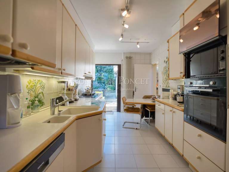 Maison Castelnau-le-Lez - 6 chambres - 260m²