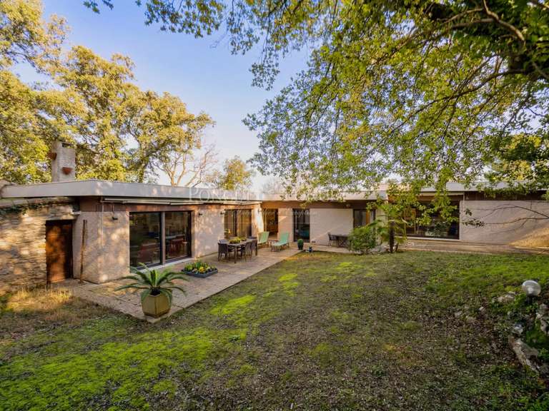 Maison Castelnau-le-Lez - 6 chambres - 260m²