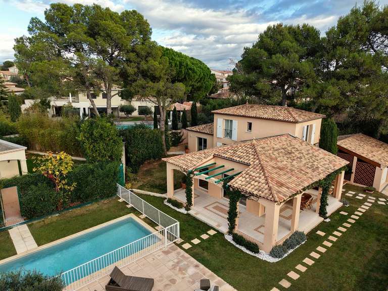 Maison Castelnau-le-Lez - 4 chambres - 168m²