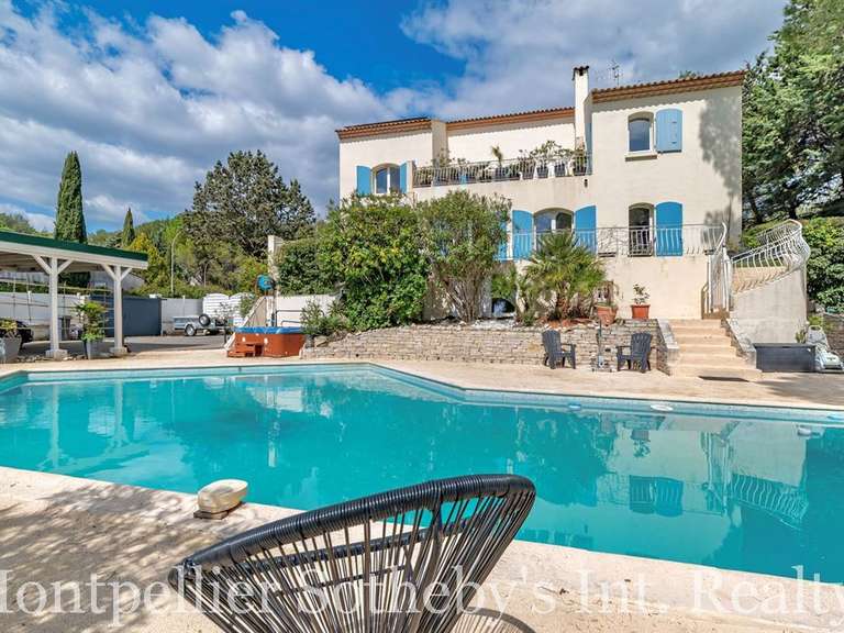 House Castelnau-le-Lez - 4 bedrooms - 230m²