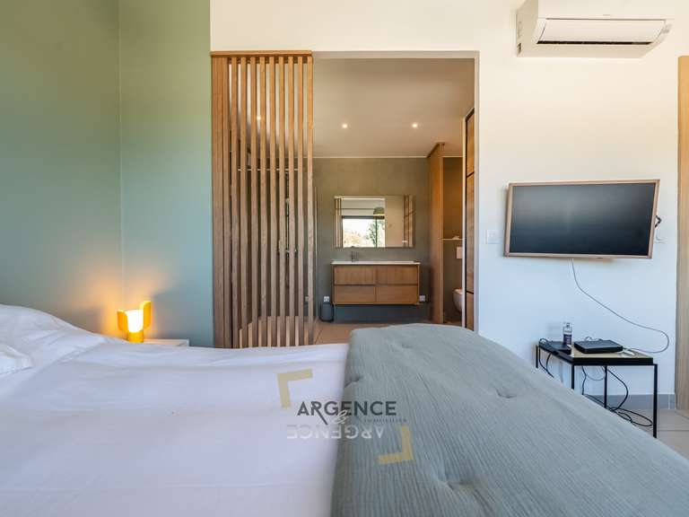 House Castelnau-le-Lez - 4 bedrooms - 200m²