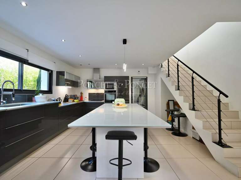 Maison Castelnau-le-Lez - 4 chambres - 340m²