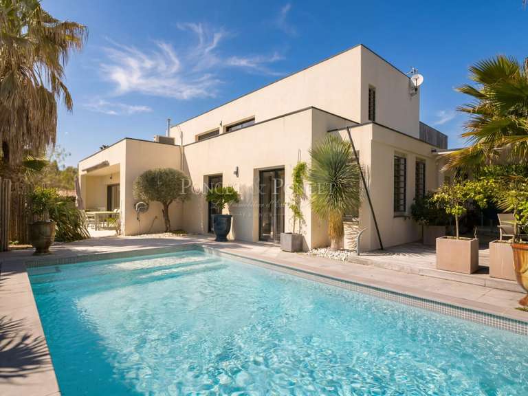 House Castelnau-le-Lez - 4 bedrooms - 340m²
