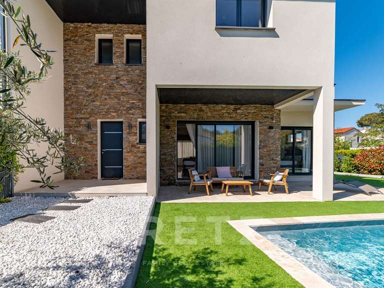 Maison Castelnau-le-Lez - 4 chambres - 135m²