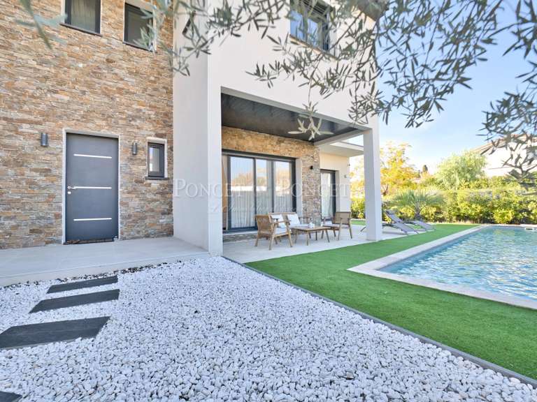 Maison Castelnau-le-Lez - 5 chambres - 135m²