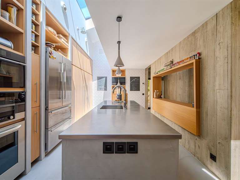 Maison Castelnau-le-Lez - 5 chambres - 313m²