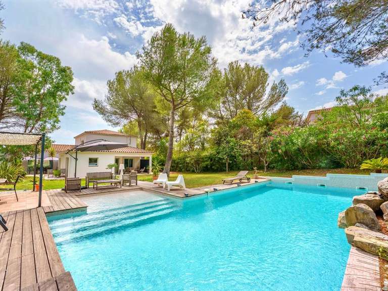 House Castelnau-le-Lez - 5 bedrooms - 269m²