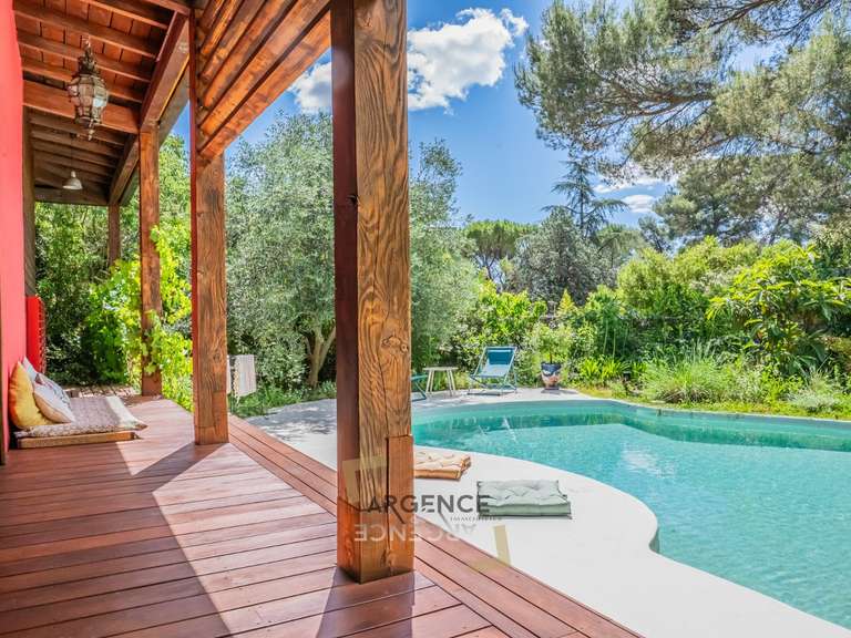 Maison Castelnau-le-Lez - 5 chambres - 220m²