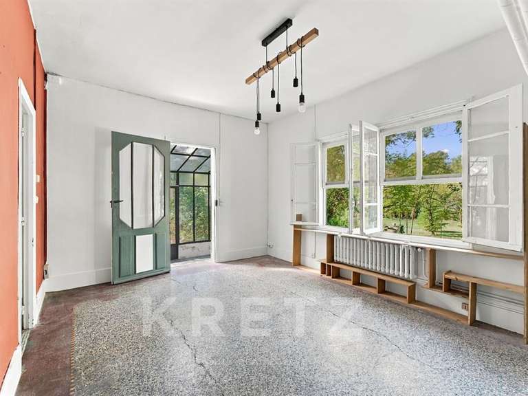 Maison Castelnau-le-Lez - 5 chambres - 240m²