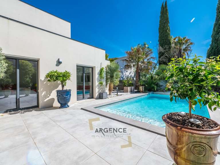 Maison Castelnau-le-Lez - 4 chambres - 200m²
