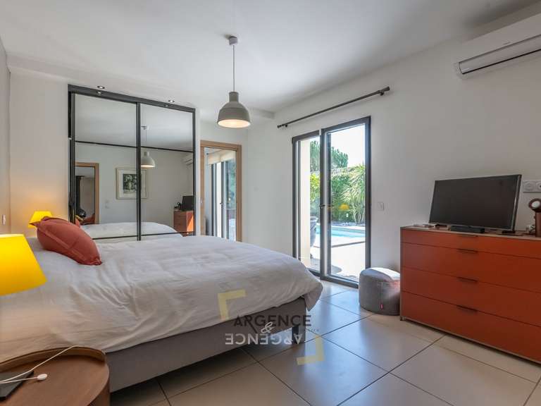Maison Castelnau-le-Lez - 4 chambres - 200m²