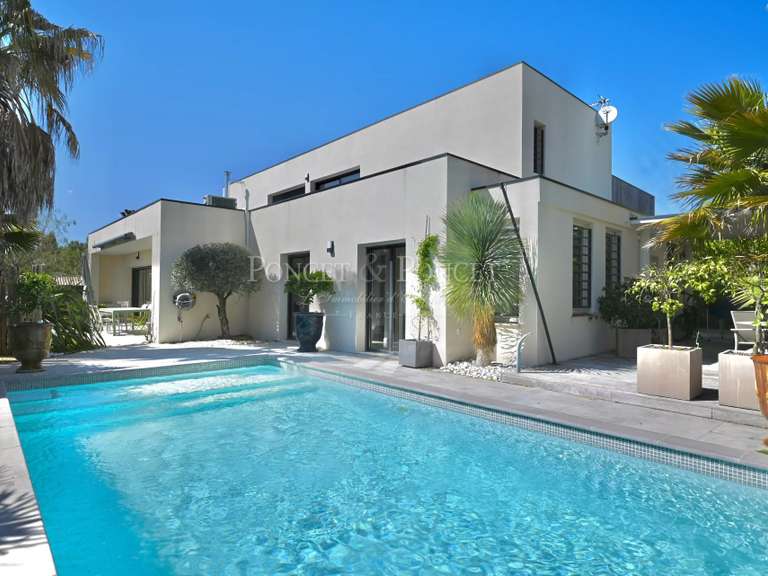 Maison Castelnau-le-Lez - 4 chambres - 340m²