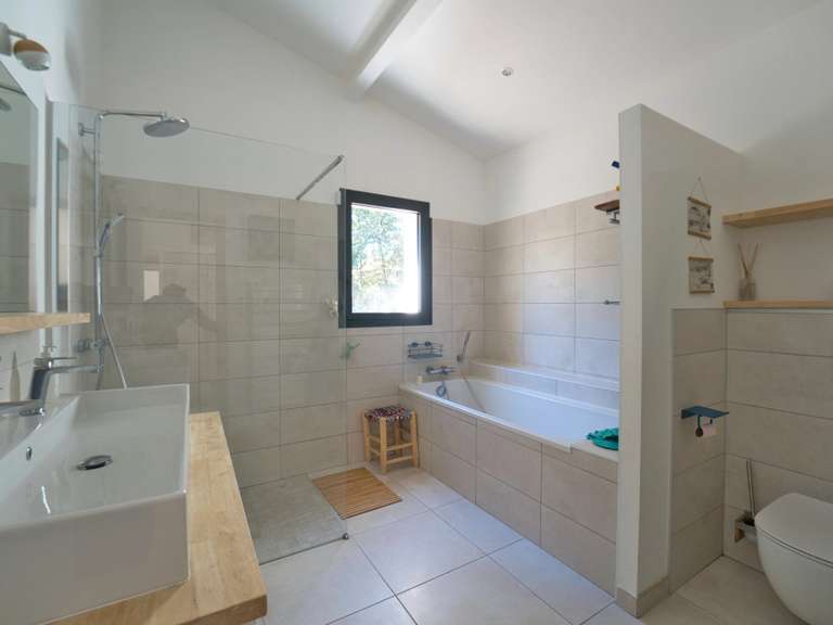 Maison Castelnau-le-Lez - 4 chambres - 245m²